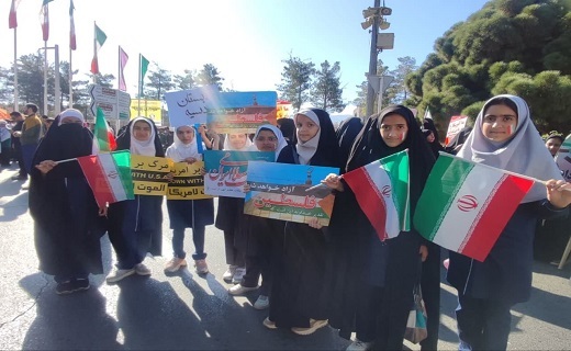 آغاز راهپیمایی ۱۳ آبان در خراسان جنوبی + تصاویر