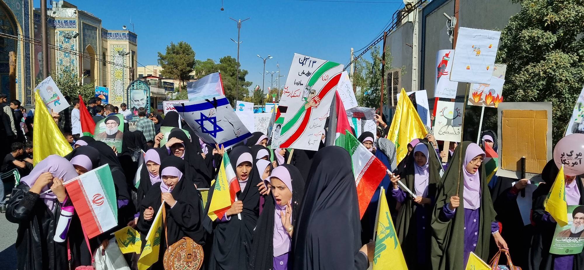 استکبارستیزی دانش آموزان کرمانی در روز دانش آموز