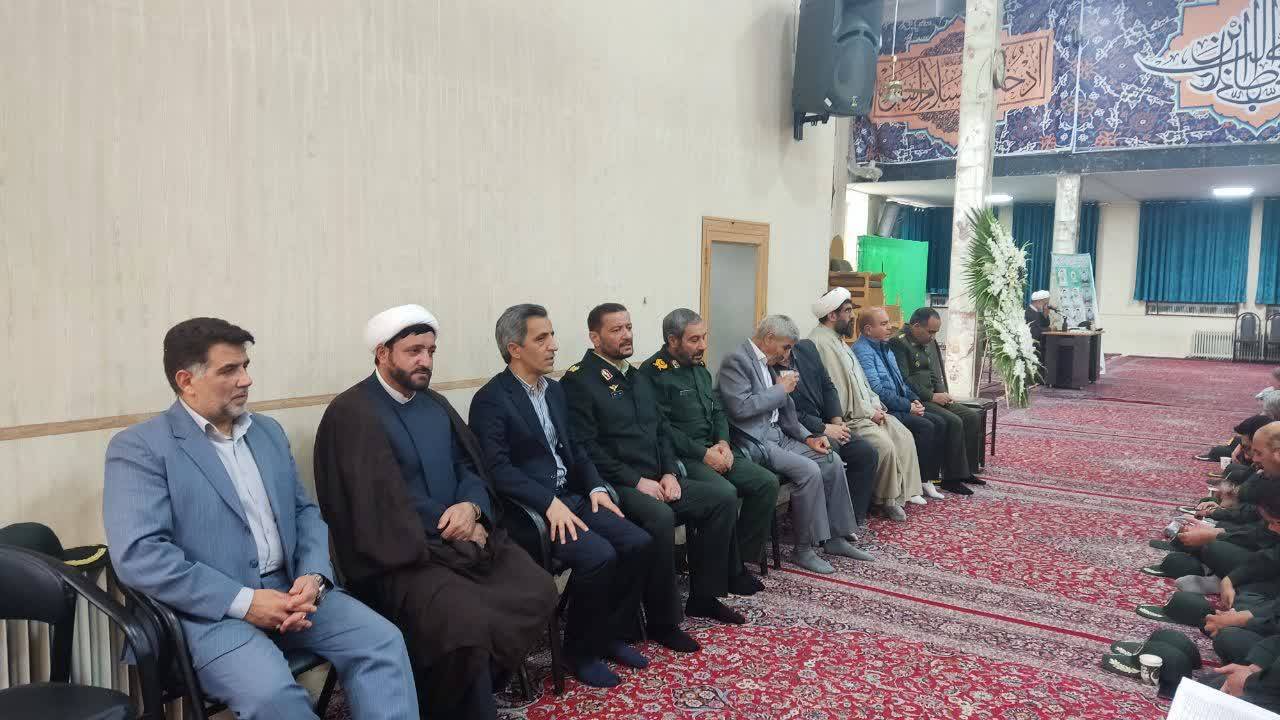 حضور مسئولان
