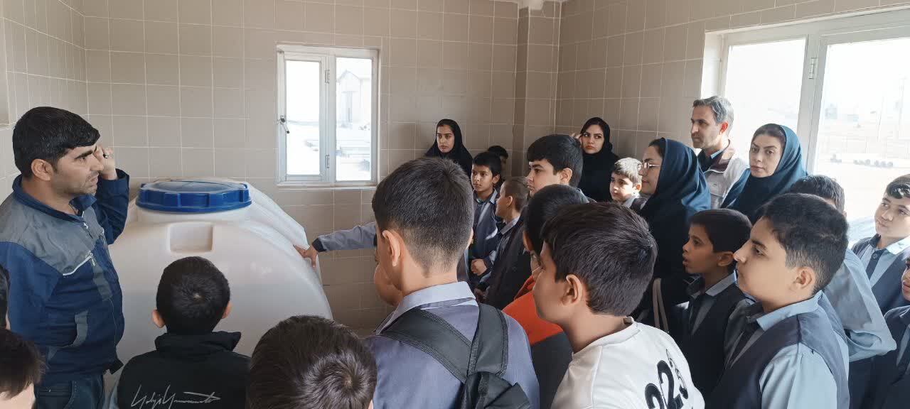 بازدید دانش آموزان از مراکز آب