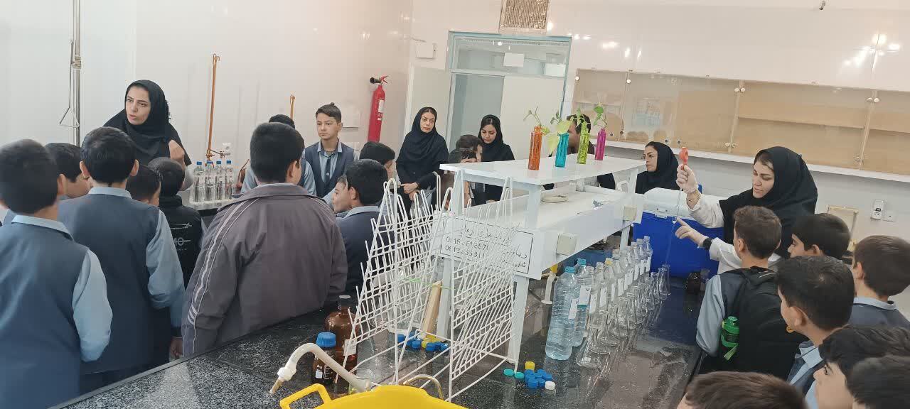 بازدید دانش آموزان از مراکز بازدید آب