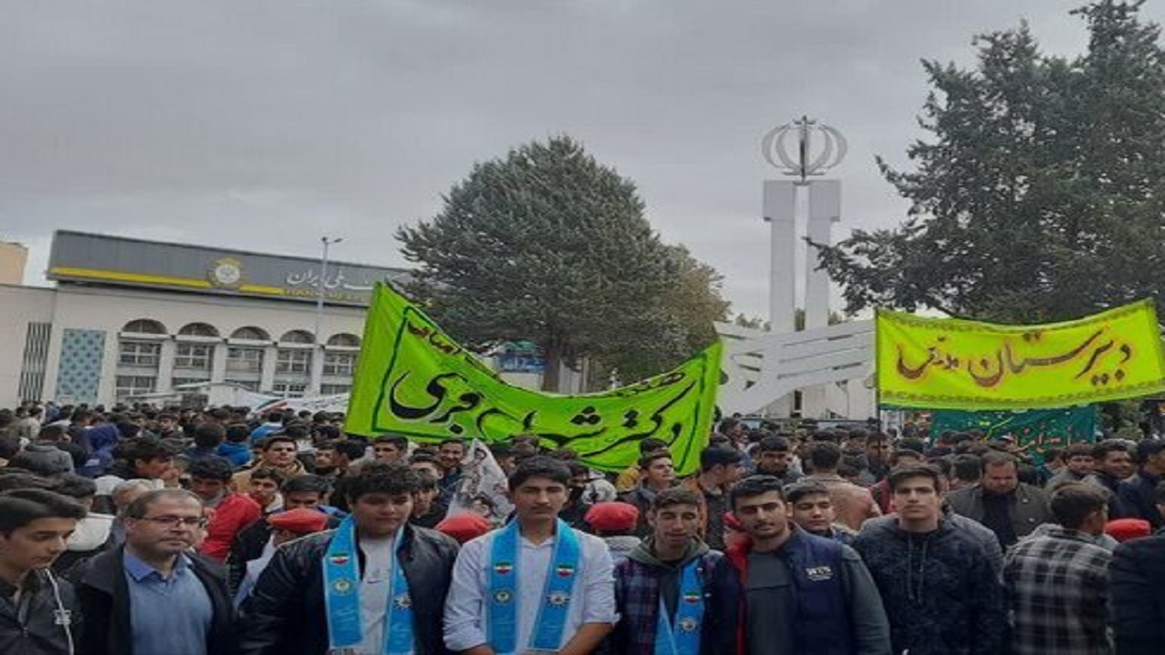 برگزاری مراسم راهپیمایی ۱۳ آبان در آذربایجان شرقی