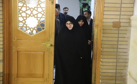 سخنگوی دولت به قم سفر کرد + تصاویر