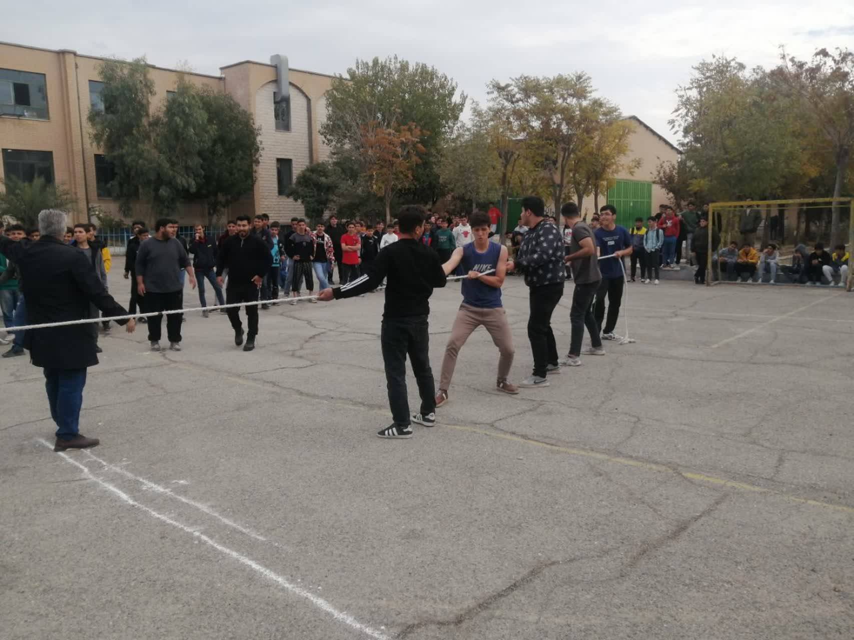 مسابقات دانش آموزی