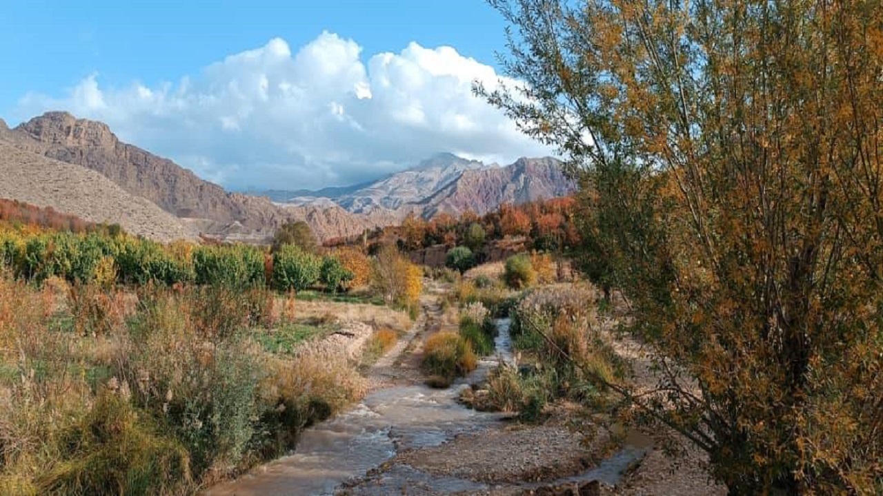 نمایی از طبیعت پاییزی اسفراین به روایت تصویر