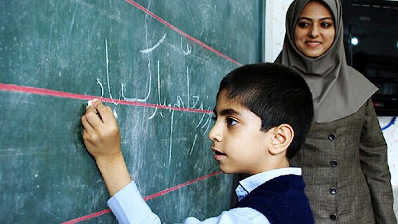 احکام معلمان بدون رتبه‌بندی تا پایان دی ماه صادر می‌شود