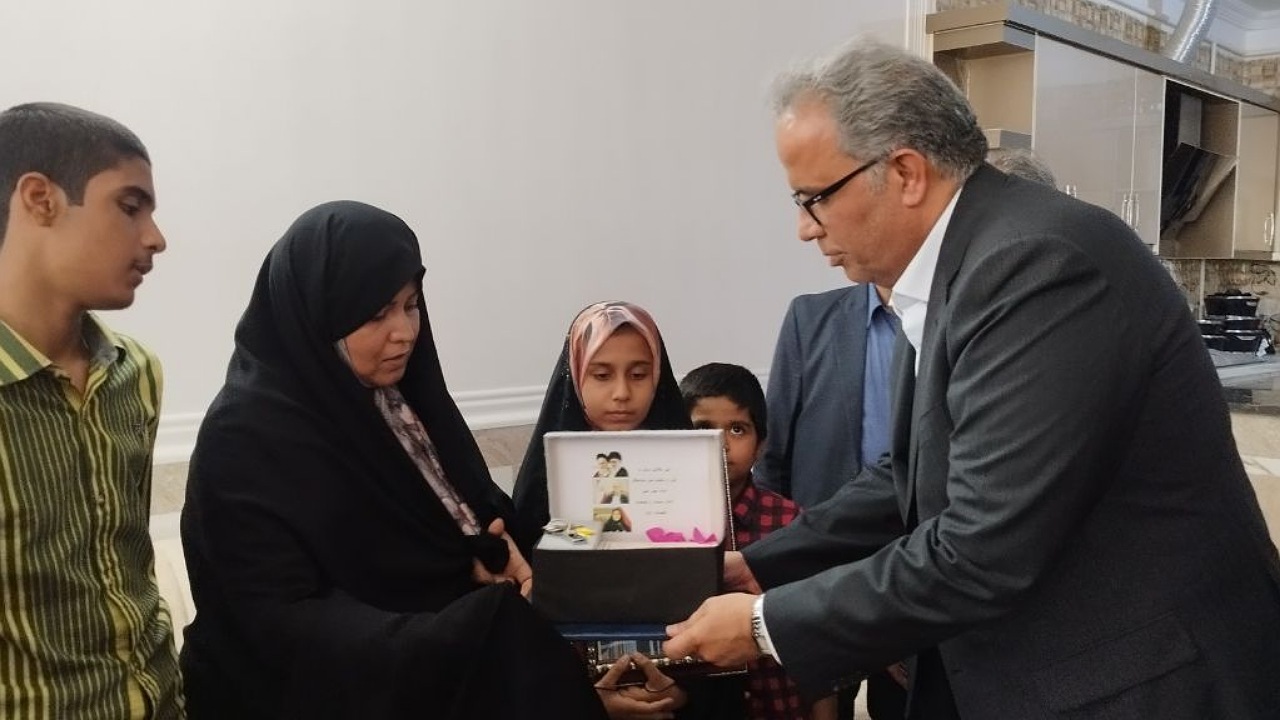 تنها خانواده‌ جانباخته حادثه معدن طبس در سیستان و بلوچستان خانه‌دار شد