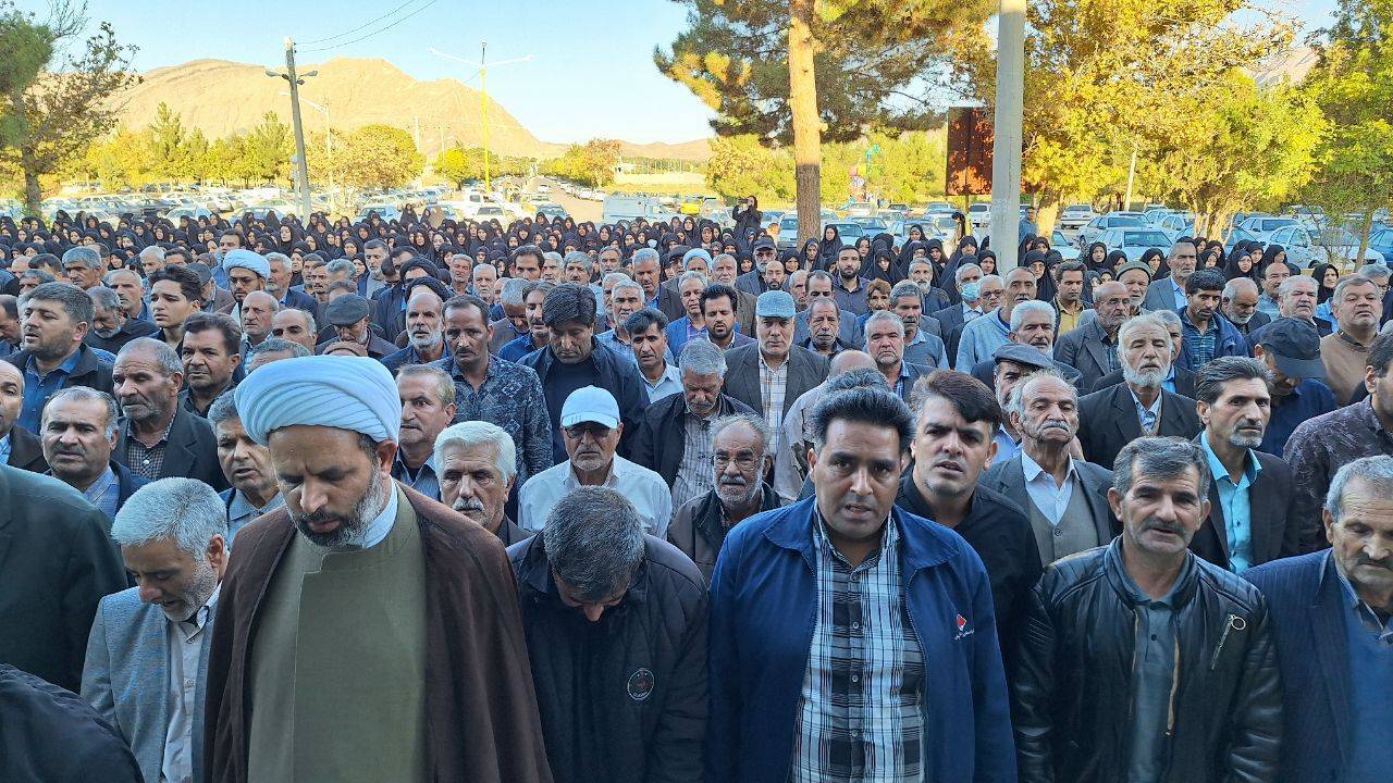 وداع مردم کوهبنان با مفسر قرآن+ تصاویر