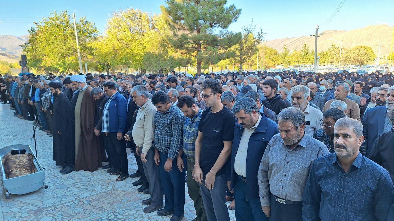 وداع مردم کوهبنان با مفسر قرآن+ تصاویر