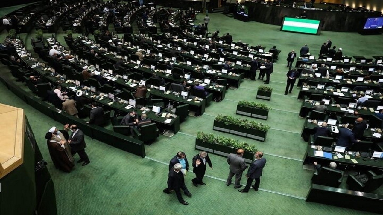 طرح اصلاح موادی از قانون نظارت مجلس بر رفتار نمایندگان در دستورکار مجلس