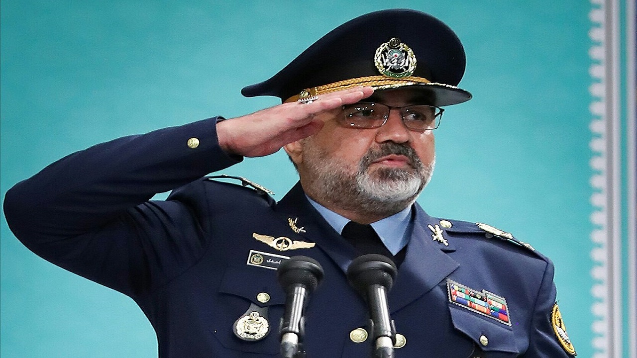 امیر واحدی به پاکستان سفر کرد