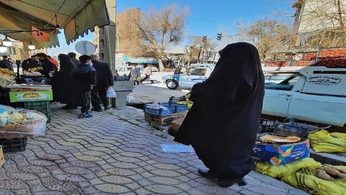 باشگاه خبرنگاران -اخطار پلمب به یازده واحد صنفی در بجنورد به دلیل سد معبر