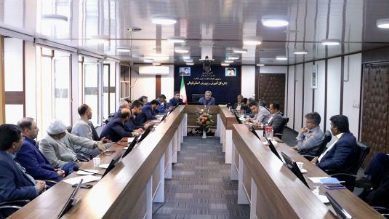 دانش آموزان کرمانی، نقش آفرینان اصلی راهپیمایی ۱۳ آبان