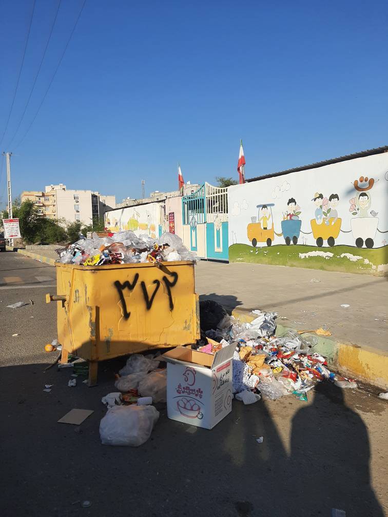انباشت زباله در شهرستان رودان