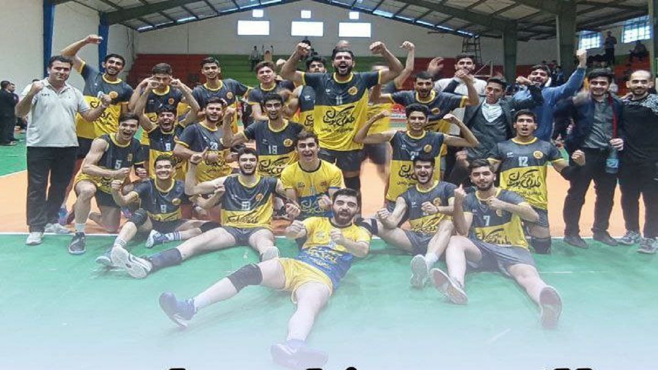 طلایی پوشان ورامین قهرمان لیگ دسته یک والیبال جوانان کشور 