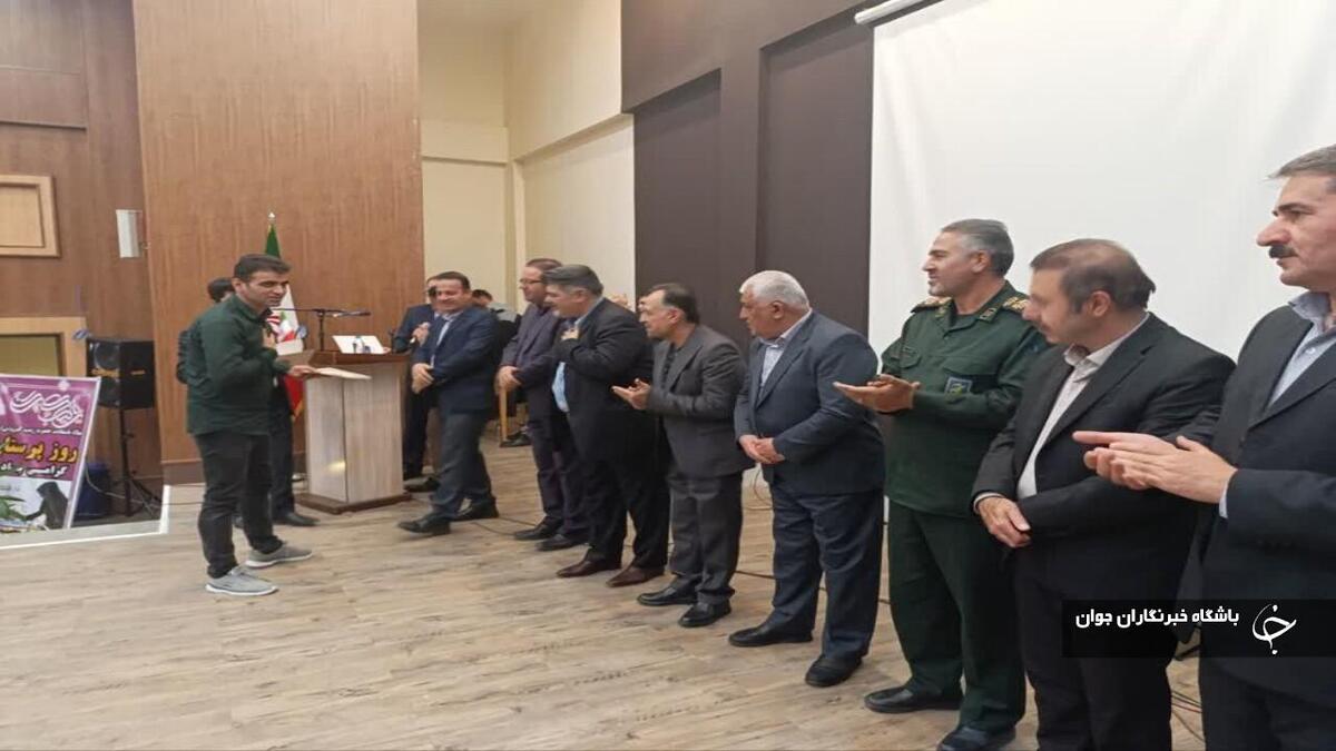 باشگاه خبرنگاران -۸۰ پرستار و کادر درمانی درمان نمونه مهاباد تجلیل شدند