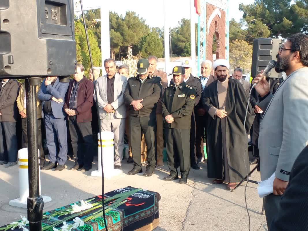 مراسم تشییع پیکر پدر شهید