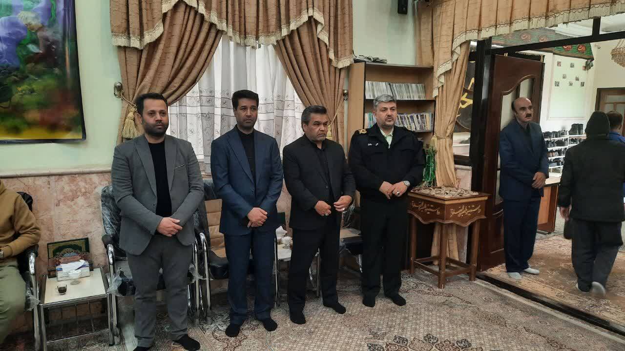 میزبانان مراسم