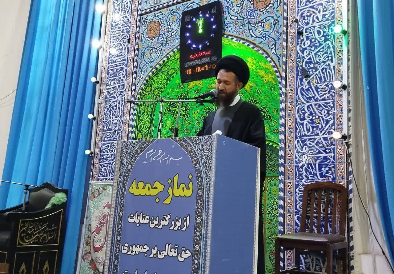 مسئله مهم امروز ایجاد همدلی بین مردم و مسئولین برای حل مشکلات است