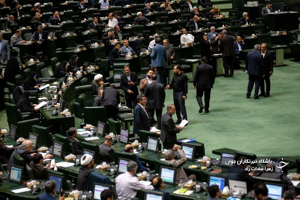 اختلاف مجمع تشخیص و مجلس