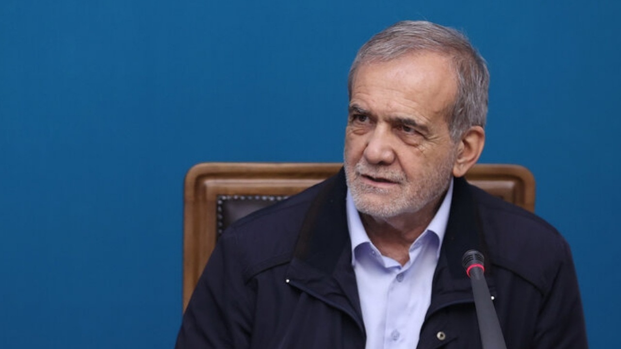 پزشکیان: کمبود برق و گاز را صادقانه با مردم در میان بگذاریم
