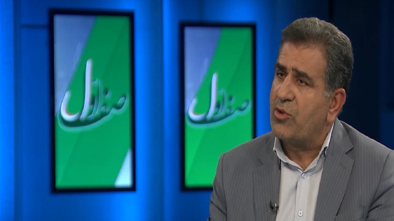 دلیل اصلی سامان‌دهی نشدن کارکنان اختلاف جدی بین مجمع تشخیص، دولت و مجلس است