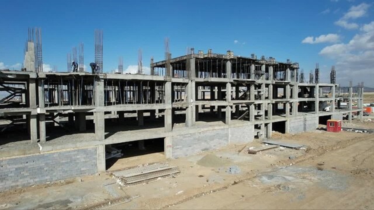 پروژه مسکن ملی کوی پرواز همدان متوقف نشده است