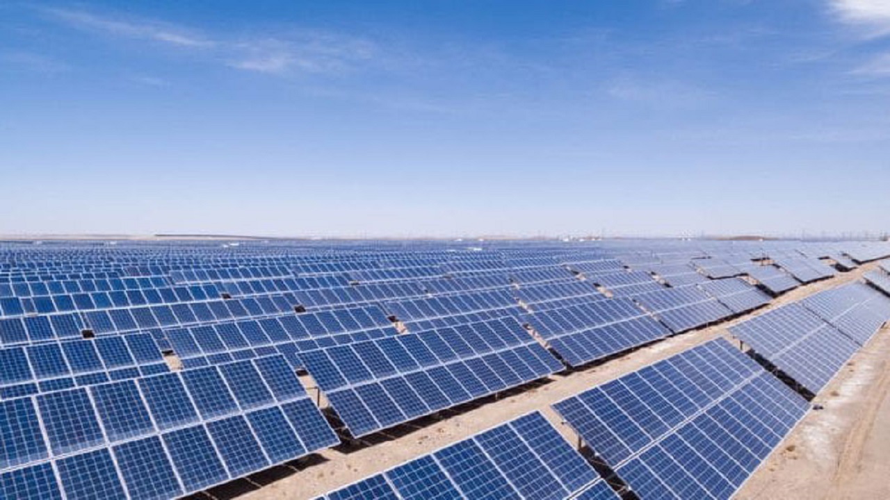 هدفگذاری ایجاد ۵۰۰ نیروگاه خورشیدی توسط کمیته امداد استان مرکزی