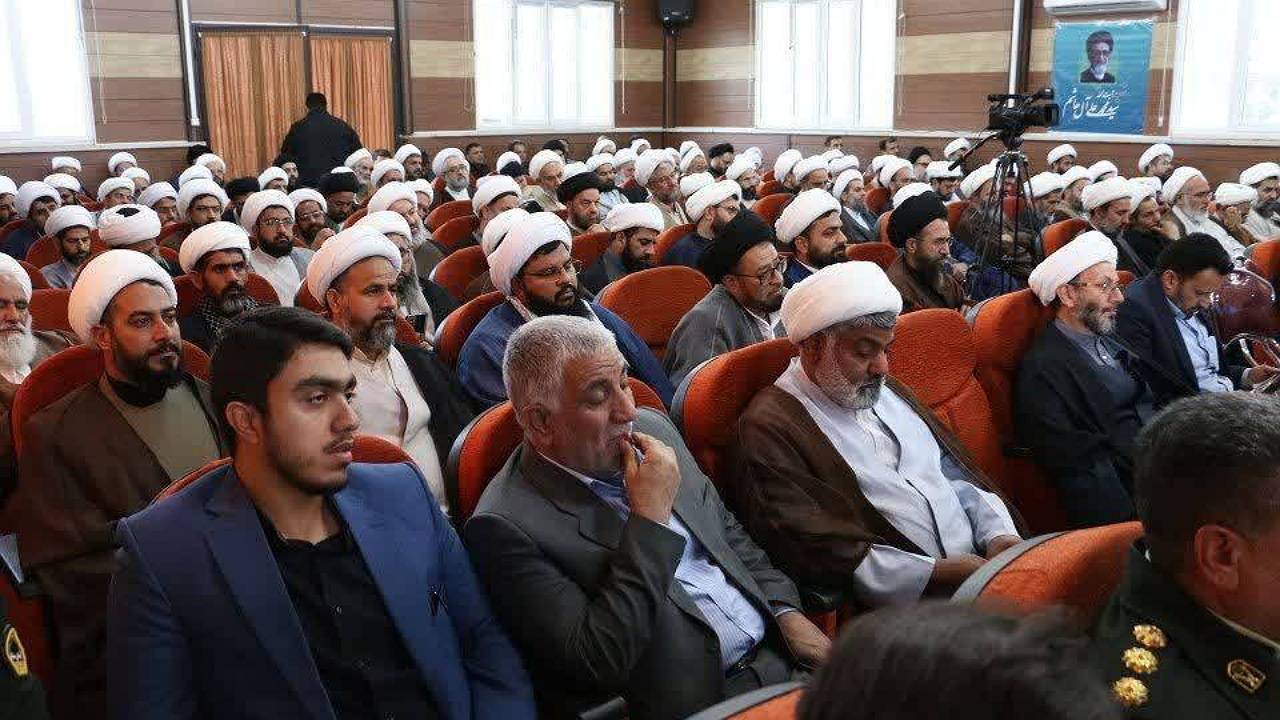 گردهمایی منطقه‌ای ائمه جمعه سراسر کشور در کرمان