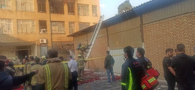 آتش&zwnj;سوزی گسترده در خیابان ناصرخسرو