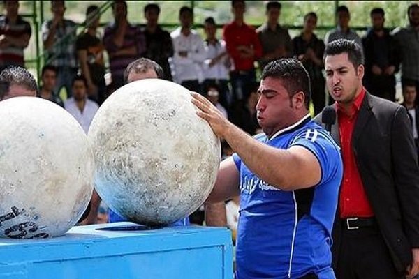مسابقات قهرمانی قوی‌ترین مردان استان برگزار شد