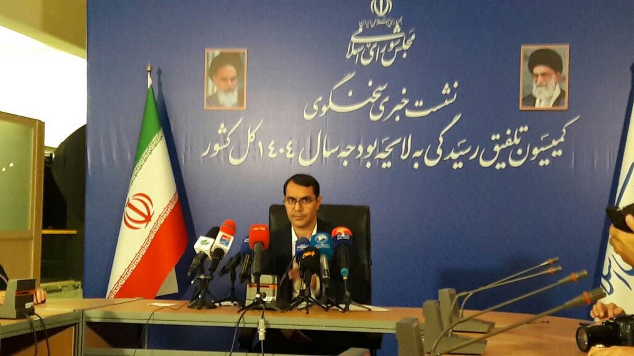 تخصیص ۱۱ میلیارد یورو برای واردات کالا‌های اساسی در بودجه ۱۴۰۴/ تعرفه گوشی‌های بالای ۱۰۰۰ دلار ۳۰ درصد تعیین شد