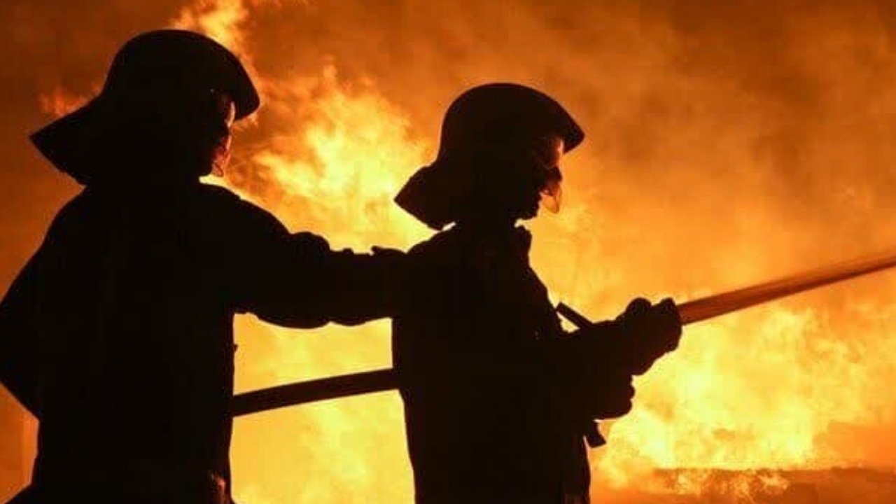 جزئیات حریق انبار لوازم استخر و گاز کلر جامد در تهرانپارس