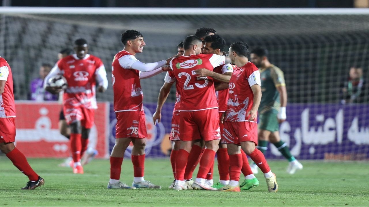 اصلانیان: زور شمس آذر به پرسپولیس نرسید/ ژوائو از روی شکم سیری بازی می‌کند