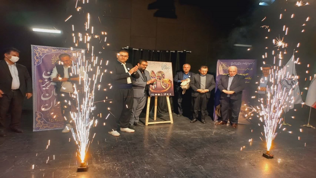 سقز قطب تئاتر کُردی جهان است