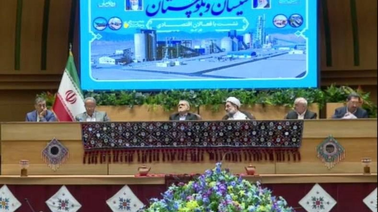 نرخ تسهیلات بانکی درسیستان و بلوچستان کاهش یابد