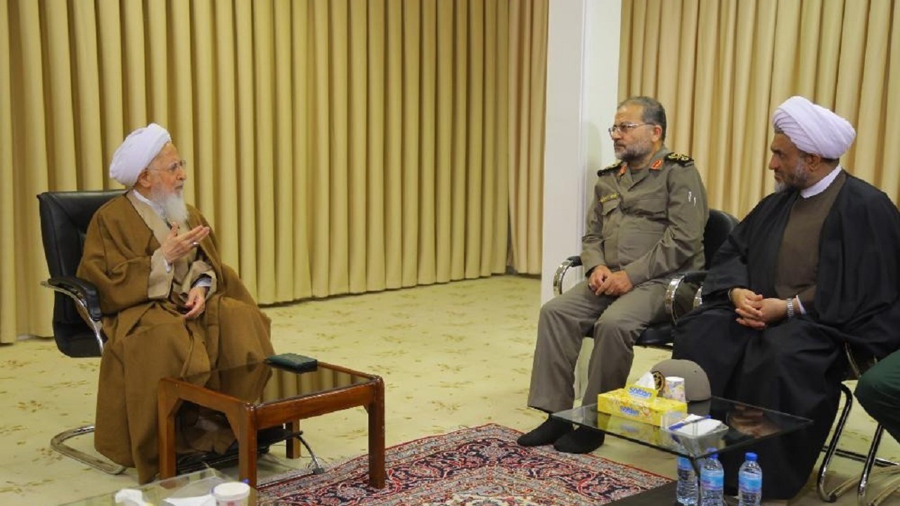 مسئولان باید در رفع گرانی و مشکلات اقتصادی بکوشند