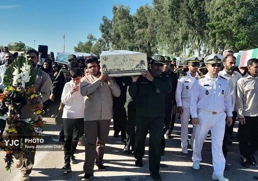 گزارش تصویری از استقبال &nbsp;۱۰ شهیدگمنام در بندرعباس