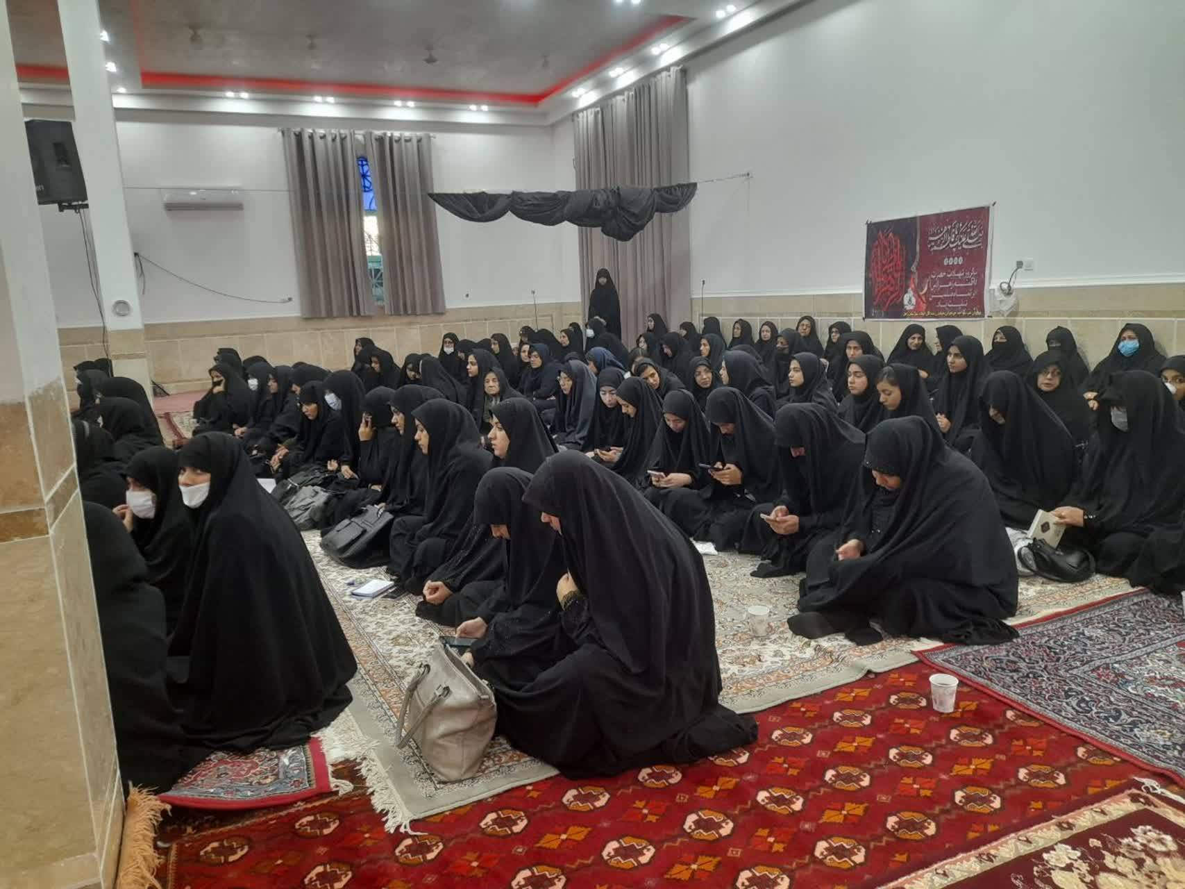 حضور باتوان در مراسم فاطمیه حضور باتوان در مراسم فاطمیه