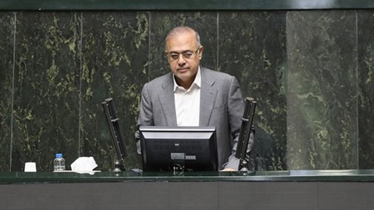 دلایل «آشوری تازیانی» برای استعفا از نمایندگی مجلس
