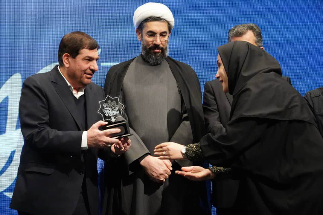 مراسم اهدای جایزه فناوری و حکمرانی دکتر روستا آزاد