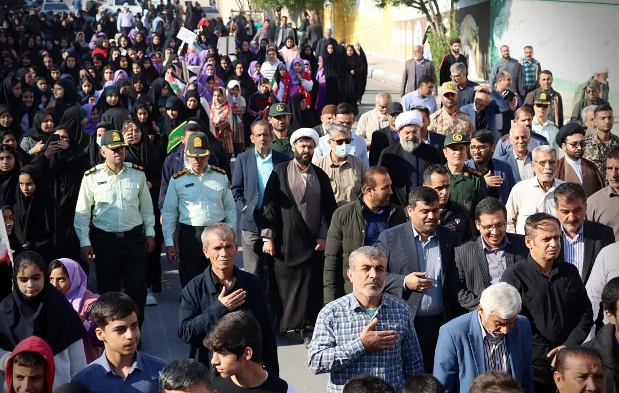 مراسم تشییع شهید در خورموج