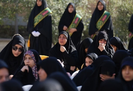 استقبال دانش آموزان از شهید گمنام