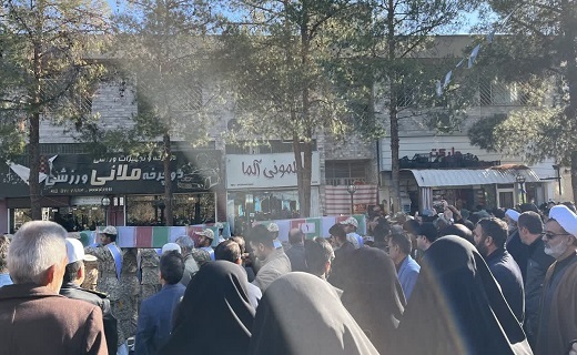 مراسم تشییع پیکر ۶ شهید گمنام در بیرجند با حضور اقشار مختلف مردم برگزار شد.