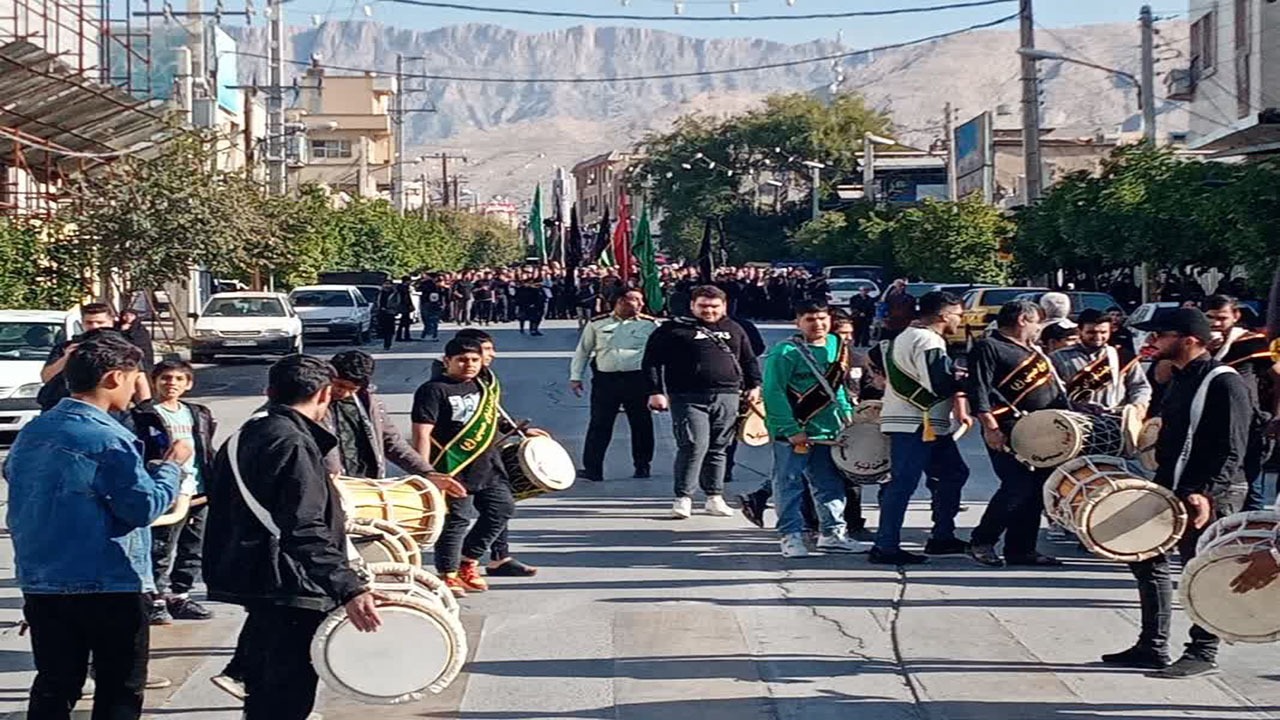 برگزاری مراسم شهادت حضرت زهرا (س) و چهلمین روز امام جمعه شهید کازرون + فیلم و تصاویر