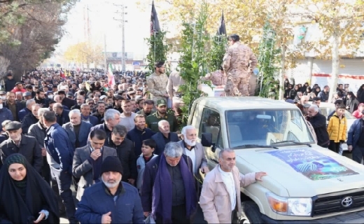 پیکر مطهر ۱۰ شهید گمنام قزوین را عطرآگین کرد+ فیلم پیکر مطهر ۱۰ شهید گمنام قزوین را عطرآگین کرد+ فیلم