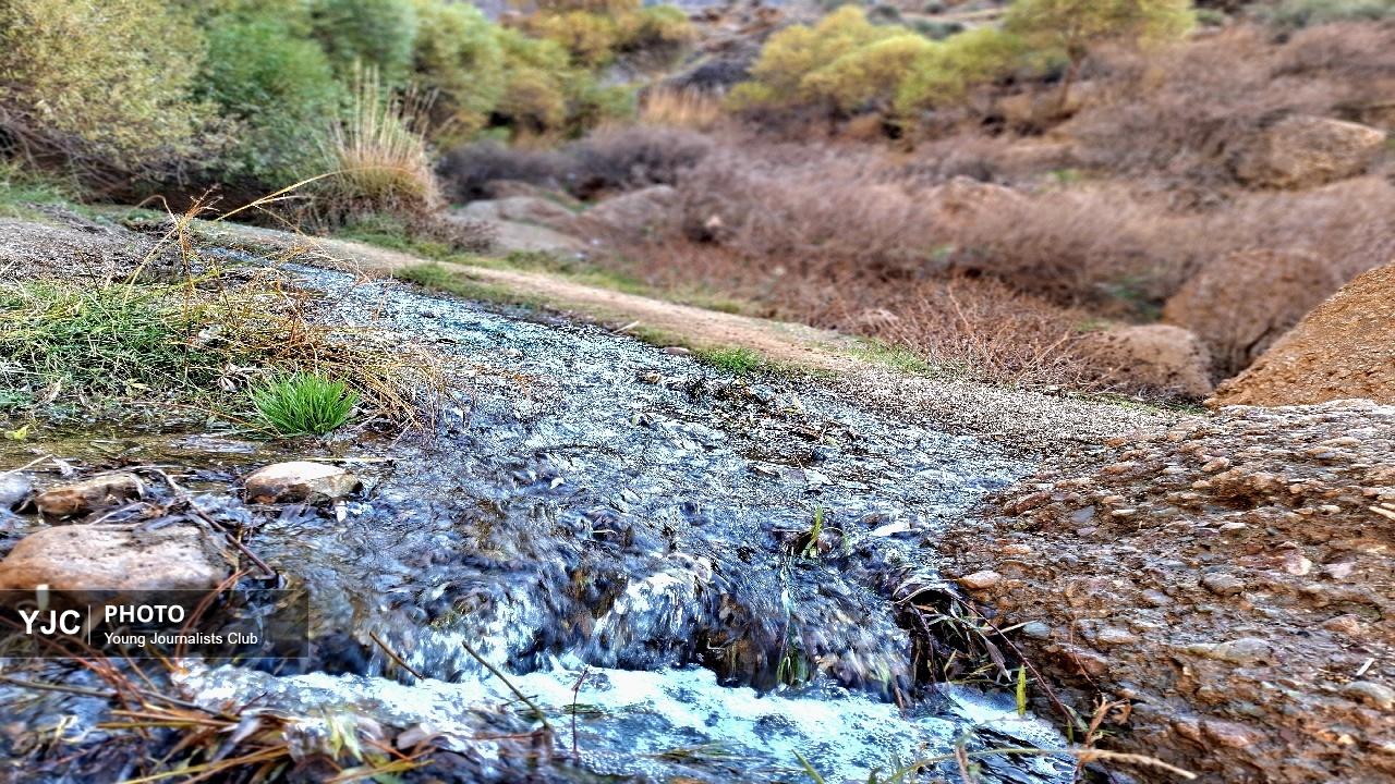 طراوت رنگ ها در پاییز پارک آبشار طلایی خرم آباد