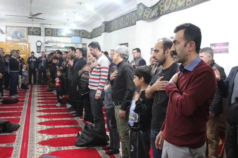 مراسم سینه زنی و زنجیر زنی