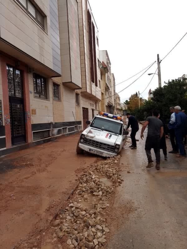 کنده کاری آسفالت خیابان