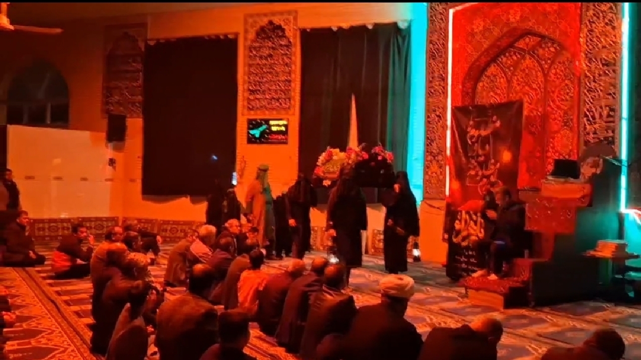 مراسم تشییع نمادین حضرت زهرا (س)
در روستای قاسم آباد+ فیلم